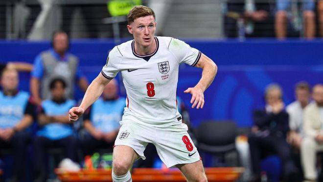 完爆 1.2 亿安德森！亿元中场愿加盟曼联，世界杯表现全面碾压